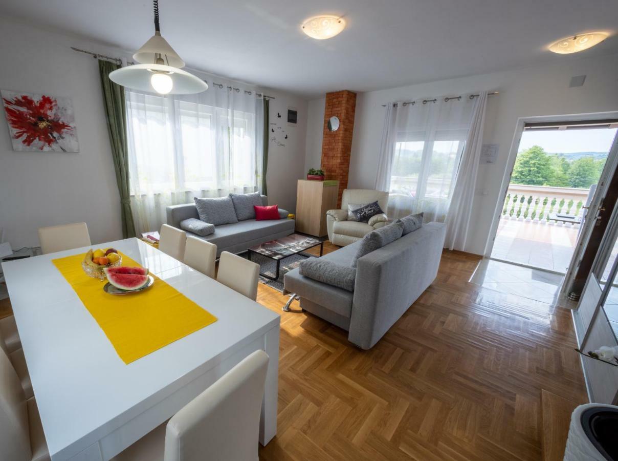 Апартаменты Stella House Mreznica Дуга-Реса Экстерьер фото